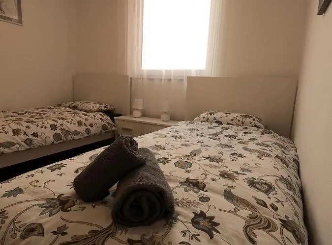 Apartment Gloria *